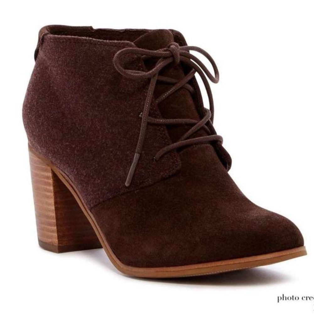 TOMS- Lunata Lace-Up Bootie Chocolate Brown Suede-size 8